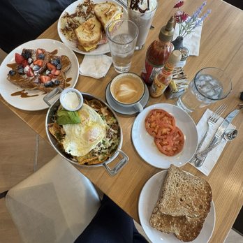 5800 North Cafe - Breakfast Panini , Barbacoa Chilaquiles - Breakfast & Brunch Near Me - Chicago, Illinois