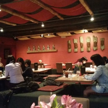 Dao Thai - Thai Near Me - Chicago, Illinois