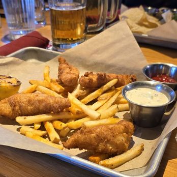 Twin Peaks - Fish-n-chips - New American Near Me - Dayton, Ohio Twin Peaks - Fish-n-chips - New American Near Me - Dayton, Ohio