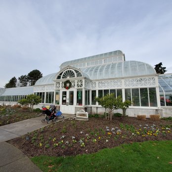Volunteer Park - Parks Near Me - Seattle, Washington