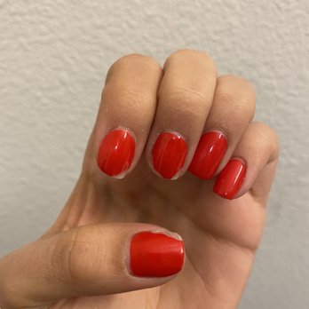 Villa Nails & Spa - Chipped gel polish, got them done 24 hours ago. - Nail Salons Near Me - Kissimmee, Florida