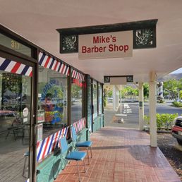 Exterior outside entrance of Mike's Barber Shop - Kailua, Hawaii Exterior outside entrance of Mike's Barber Shop - Kailua, Hawaii