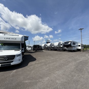 RCD RV Supercenter - Heath Lot Facing Roadway - RV Dealers Near Me - Heath, Ohio RCD RV Supercenter - Heath Lot Facing Roadway - RV Dealers Near Me - Heath, Ohio
