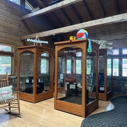 Arkansas Welcome Center - Lobby area