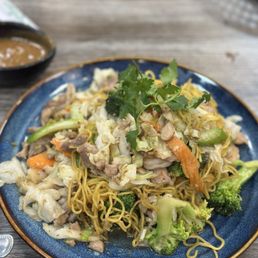 N3. Shrimp Stir-Fried Noodles w/chicken