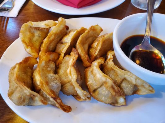 Fung's Kitchen by null