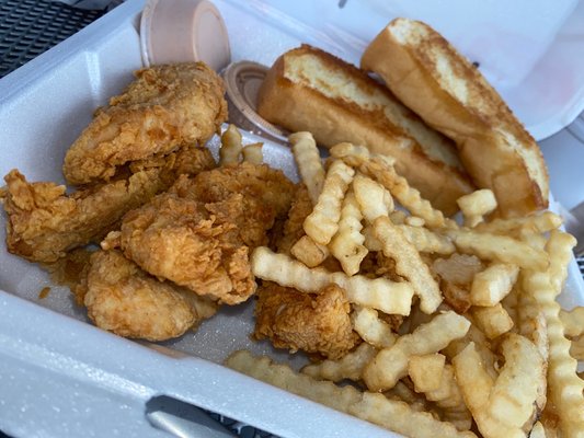 Raising Cane's Chicken Fingers by null