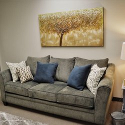 Pivot Counseling - Cozy therapy room
