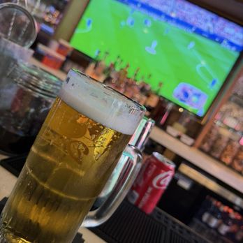 Ducky’s Pizza & Tavern - $5 HH St. Arnold Lawnmower - Pizza Near Me - Houston, Texas Ducky’s Pizza & Tavern - $5 HH St. Arnold Lawnmower - Pizza Near Me - Houston, Texas