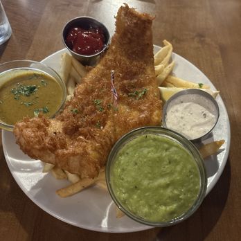 Dundee Dell - Fish & World Famous Fish and Chips - Cocktail Bars Near Me - Omaha, Nebraska