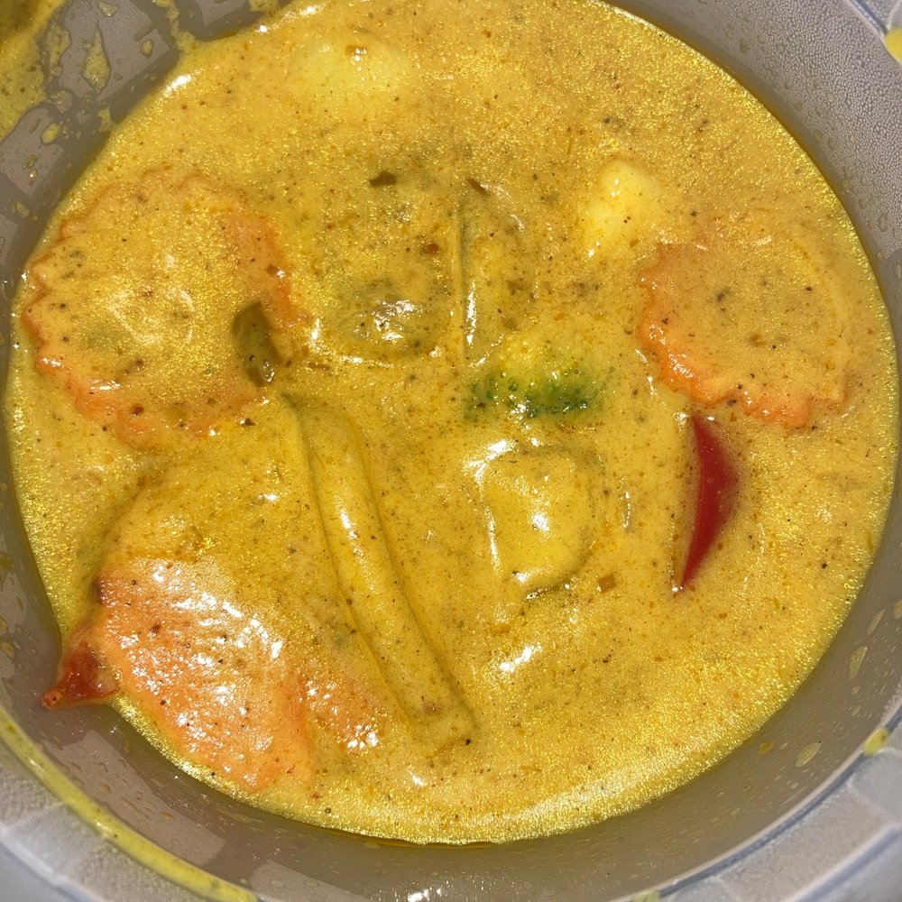 Yellow curry (seafood style). Yellow curry (seafood style).