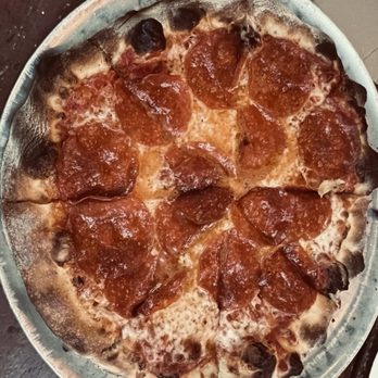 LouEddie's Pizza - Pizza Near Me - Skyforest, California