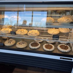 Apple Annie's - Pies Pies  and more Pies