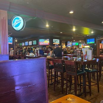 Tully's Good Times - Amherst - American Near Me - Amherst, New York