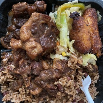 Golden Krust - Small oxtail plate - Caribbean Near Me - Houston, Texas