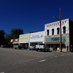 Glen Alpine Town of - The little town of Glen Alpine