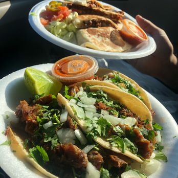 El Dollar Taqueria - Carnitas tacos and Pastor quesadilla - Mexican Near Me - Lost Hills, California