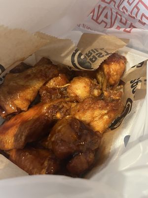 East Coast Wings + Grill by null