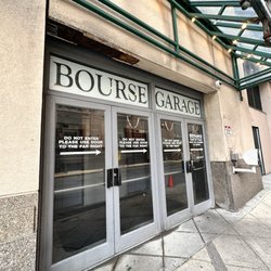 The Bourse Garage - Going back inside entrance