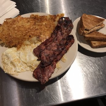 B&B Breakfast and Lunch - Egg whites, home fries, turkey bacon and toast. - Breakfast & Brunch Near Me - Philadelphia, Pennsylvania B&B Breakfast and Lunch - Egg whites, home fries, turkey bacon and toast. - Breakfast & Brunch Near Me - Philadelphia, Pennsylvania