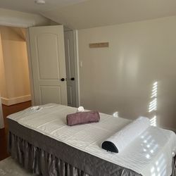 Relax Spa & Massage - Room and table clean
