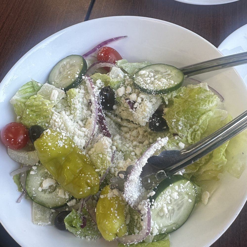 Fuji & Vi's - Greek salad - Pizza Near Me - Pasadena, California Fuji & Vi's - Greek salad - Pizza Near Me - Pasadena, California