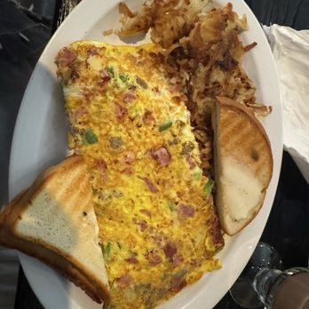 The Parkside Cafe - Cafes Near Me - Bristol, Connecticut