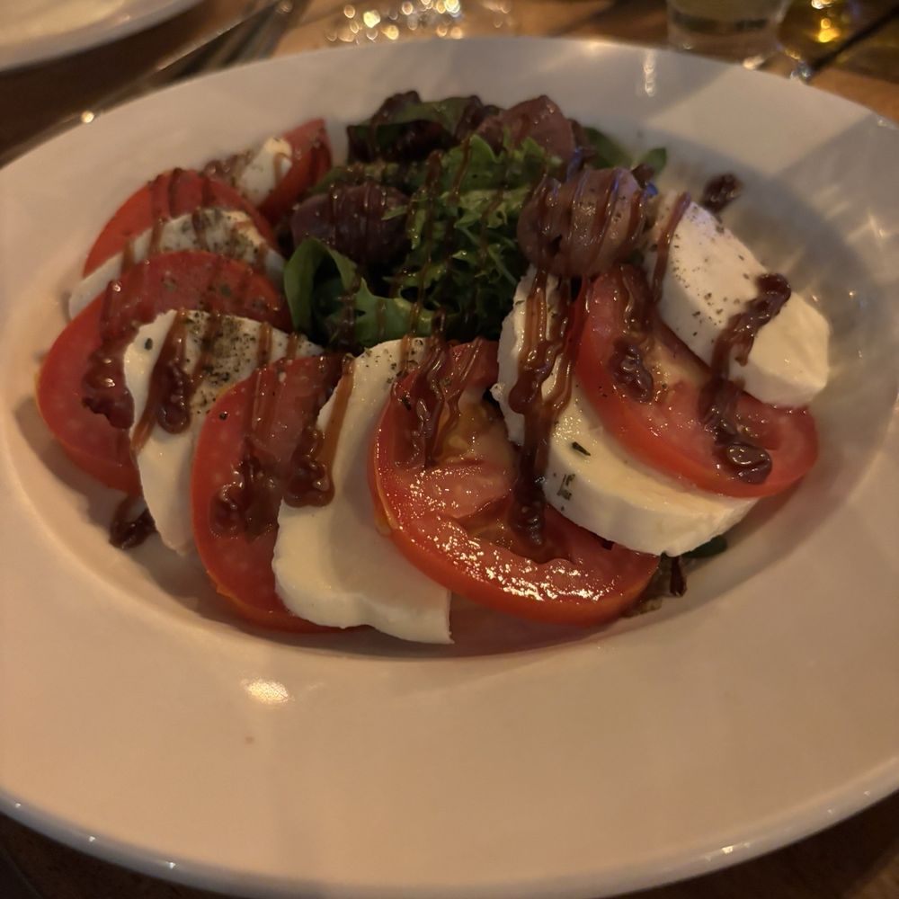 La Traviata - Caprese salad - Italian Near Me - Puerto Vallarta, JAL La Traviata - Caprese salad - Italian Near Me - Puerto Vallarta, JAL