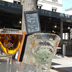 Brasserie Bar des Fleurs - Petit verre et flace en terrasse au bar des fleurs.