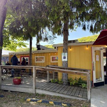 The Southerner - Outside - Southern Near Me - Saugatuck, Michigan