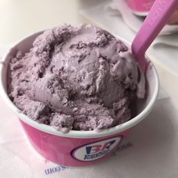 Oregon blackberry ice cream