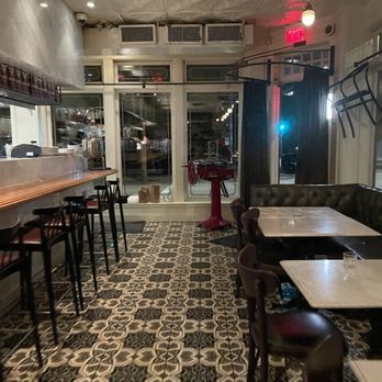 Homer St. Cafe and Bar - Inside - Canadian (New) Near Me - Vancouver, British Columbia