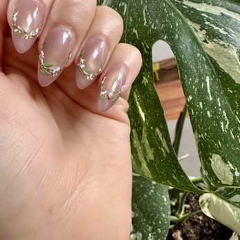 Nail Box - Gel X (S) with cat eye base and custom design by Ye Qian - Nail Technicians Near Me - San Francisco, California