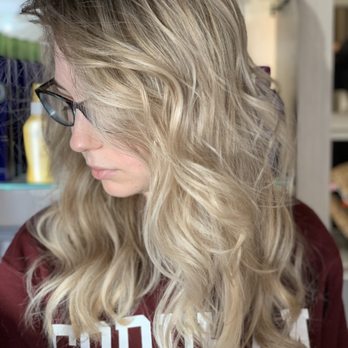 Lisa Thomas Salon - Hair Salons Near Me - Ridgewood, New Jersey