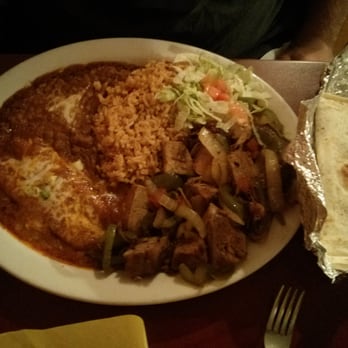 El Sombrero Restaurant - Half order of carnitas - Mexican Near Me - Jerome, Idaho