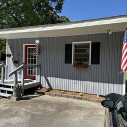 Jackie’s Barbershop