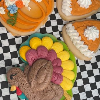Rick's Bakery - Selection of cute fall/Thanksgiving cookies - Bakeries Near Me - Fayetteville, Arkansas Rick's Bakery - Selection of cute fall/Thanksgiving cookies - Bakeries Near Me - Fayetteville, Arkansas