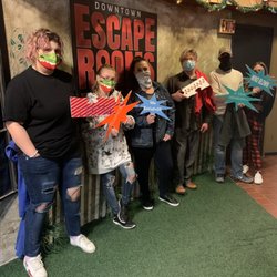 Downtown Escape Rooms - Jojo, kaylei, heather , kaegan, Christopher , cierra