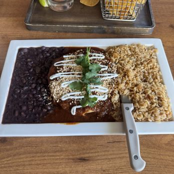 Margaritas - Chicken chipotle enchiladas w/rice and beans - Mexican Near Me - Honolulu, Hawaii