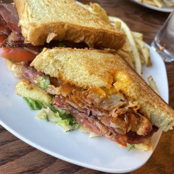 The Harding Tavern - BLT - New American Near Me - Chicago, Illinois The Harding Tavern - BLT - New American Near Me - Chicago, Illinois