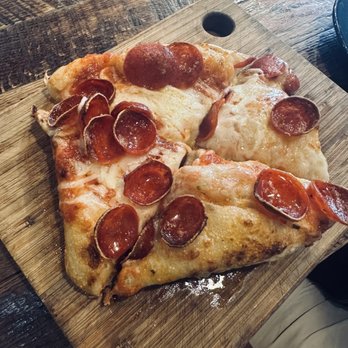Palette 22 - Pepperoni pizza. - Bars Near Me - Arlington, Virginia Palette 22 - Pepperoni pizza. - Bars Near Me - Arlington, Virginia