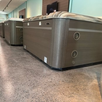 Aqua Paradise - Hydropool Signature Series. The only self cleaning hot tub on the market. - Hot Tub & Pool Near Me - Conway, South Carolina Aqua Paradise - Hydropool Signature Series. The only self cleaning hot tub on the market. - Hot Tub & Pool Near Me - Conway, South Carolina