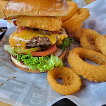 Rock & Brews - Redondo Beach - Smokehouse burger with side of onion rings - Burgers Near Me - Redondo Beach, California Rock & Brews - Redondo Beach - Smokehouse burger with side of onion rings - Burgers Near Me - Redondo Beach, California