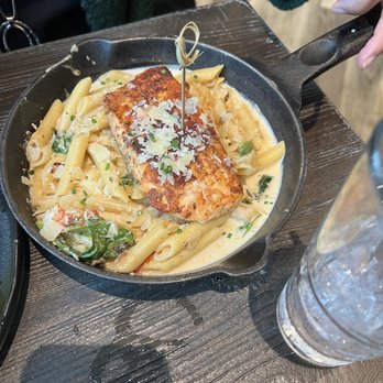 Honey Uninhibited - Covington - Salmon pasta - Breakfast & Brunch Near Me - Covington, Kentucky
