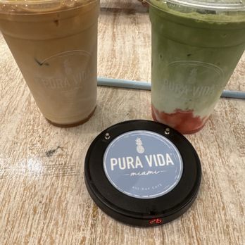 Pura Vida Miami - Iced vanilla latte and ICED STRAWBERRY MATCHA - Breakfast & Brunch Near Me - Costa Mesa, California