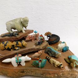 Kachina House - Zuni carved fetishes are important parts of Zuni culture. Each animal has its own powers that wil assist you on your path.