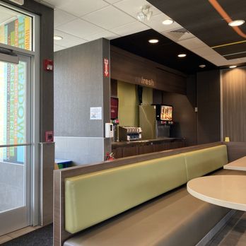 McDonald's - Fast Food Near Me - Danvers, Massachusetts