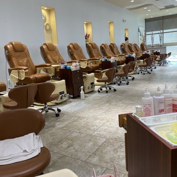 Happy Valley Nails & Spa - Pedi chairs - Nail Salons Near Me - Phoenix, Arizona Happy Valley Nails & Spa - Pedi chairs - Nail Salons Near Me - Phoenix, Arizona