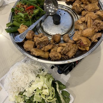 Nha Trang Restaurant - Chicken Hot & Sour Soup hot pot style - Vietnamese Near Me - San Jose, California Nha Trang Restaurant - Chicken Hot & Sour Soup hot pot style - Vietnamese Near Me - San Jose, California