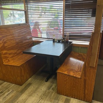 Foothill Grill - American Near Me - Dahlonega, Georgia